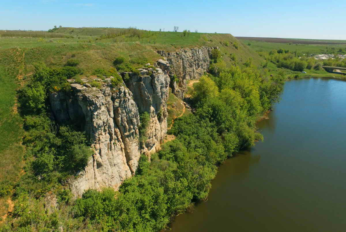 Жирнов посёлок скалы